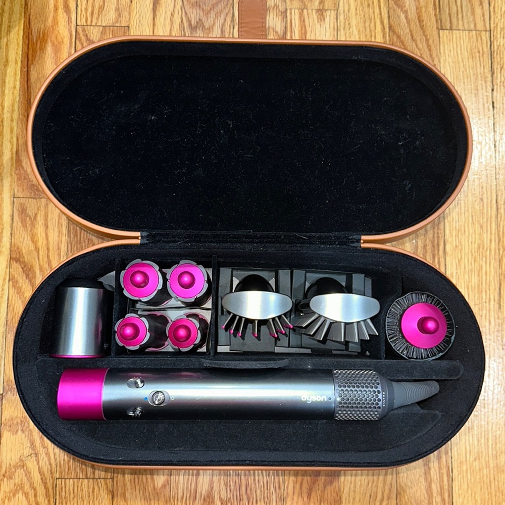 Dyson Airwrap styler